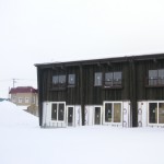 雪山・赤い屋根の｢風｣・新築中の｢空｣